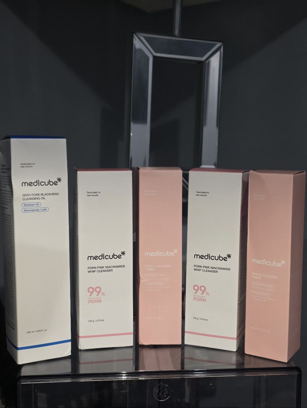 BNIB Medicube 5-Pc K-Beauty Bundle - Glow & Pore Routine